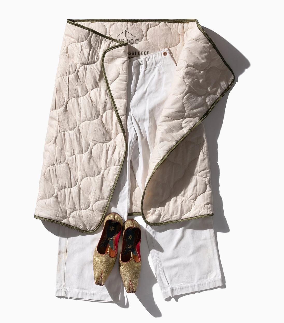 Puebco Vintage Parachute Line Quilted Blanket